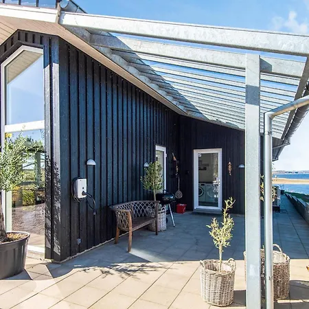 5 Star In * Løgstrup