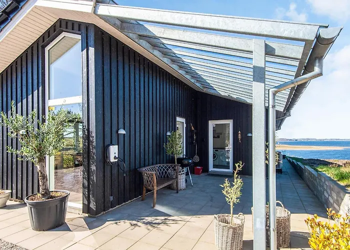 5 Star In * Løgstrup